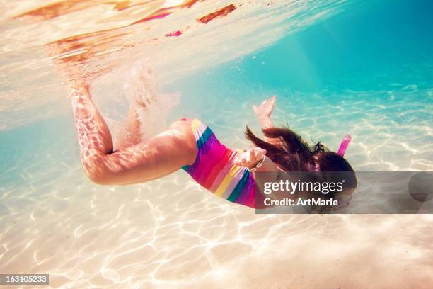 snorkeling underwater - scuba diving girl stock pictures, royalty-free photos & images