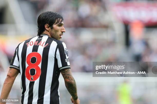 Sandro Tonali of Newcastle United during the Premier League match between Newcastle United and Liverpool FC at St. James Park on August 27, 2023 in...