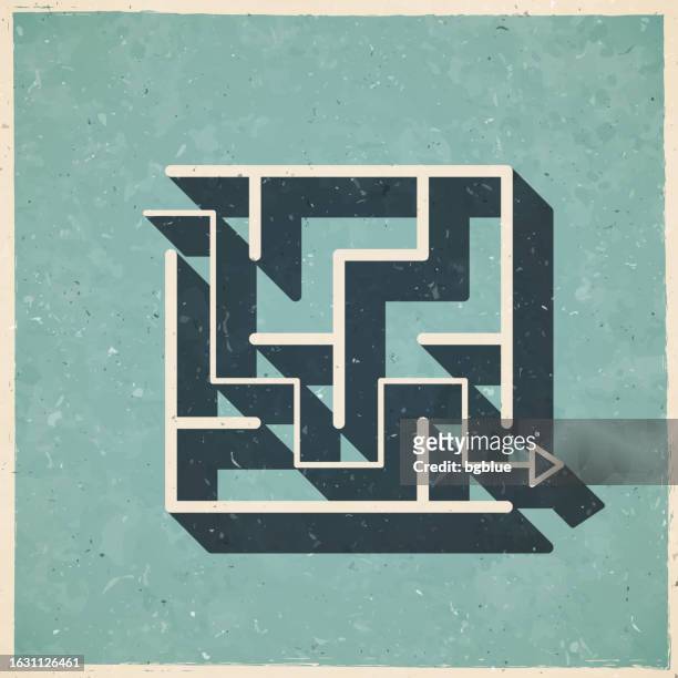 labyrinth und lösung. ikone im retro-vintage-stil - altes strukturpapier - teaser stock-grafiken, -clipart, -cartoons und -symbole