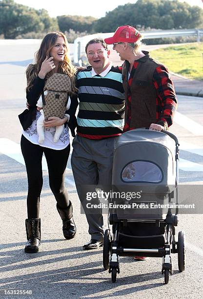 Spanish football player Jose Maria Gutierrez 'Guti' , his girlfriend Romina Belluscio and their son Enzo are seen on February 20, 2013 in Madrid,...