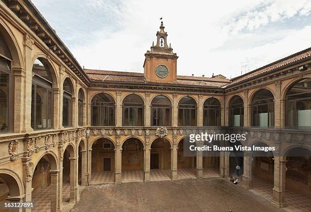 the university of bologna. the medicine faculty - bolonha imagens e fotografias de stock
