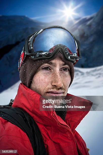 portrait of a skier in the mountains - ski goggles stock pictures, royalty-free photos & images