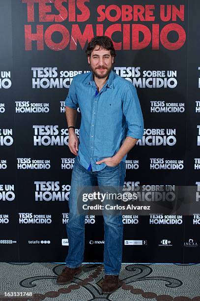 Actor Alberto Ammann attends the "Tesis Sobre Un Homicidio" photocall at Casa de America on March 5, 2013 in Madrid, Spain.