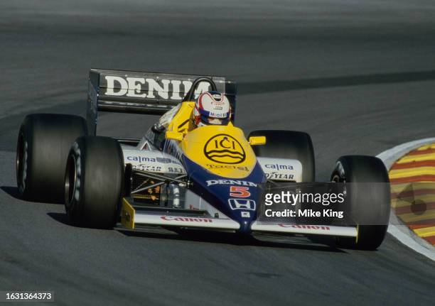 Nigel Mansell from Great Britain drives the Canon Williams Honda Williams FW10 Honda V6turbo during practice for the Formula One Shell Oils Grand...