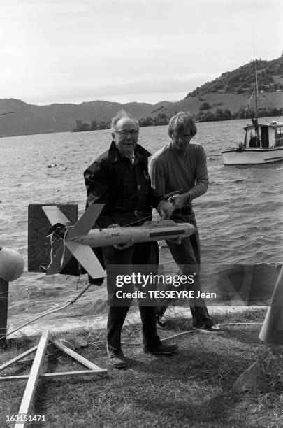 In Search Of The Loch Ness Monster. PM 1416 / Harold Edgerton , Robert Rines et Charles Wycoff.