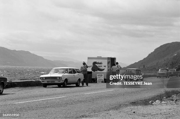 In Search Of The Loch Ness Monster. PM 1416 / Harold Edgerton , Robert Rines et Charles Wycoff.