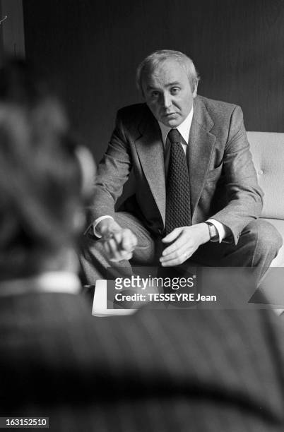 Jean Claude Lasante, Head Hunter. Dates: les 3 et 4 janvier 1976 / Premier à introduire en France le recrutement par 'approche directe'/ avec Michael...