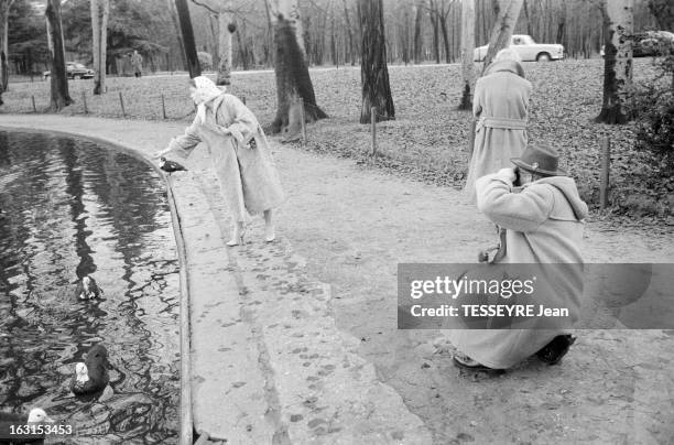 Swedish Actress Ulla Jacobsson In Paris. Avec son mari Hans Rohsmann.