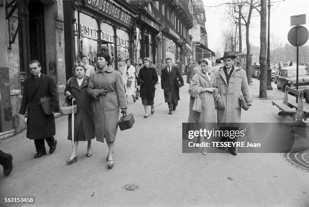 Swedish Actress Ulla Jacobsson In Paris. Avec son mari Hans Rohsmann.