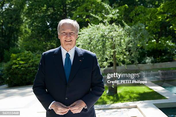 The Aga Khan Patron Of Chateau De Chantilly. Le prince Karim AGA KHAN est nommé président de la Fondation pour la sauvegarde et le développement du...