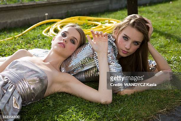 Two Twin At The Elite World Contest. Les jumelles Elena et Manuela LAZIC 15 ans représenteront la France au concours mondial d'ELITE en Chine :...