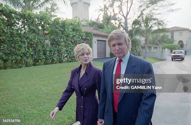 Rendezvous With Donald Trump And Her Companion Marla Maples In The Luxurious Residence Of Mar-A-Lago. Palm Beach - 18 novembre 1993 - Portrait en...