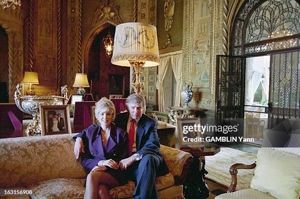 Rendezvous With Donald Trump And Her Companion Marla Maples In The Luxurious Residence Of Mar-A-Lago. Palm Beach - 18 novembre 1993 - Portrait de...