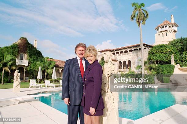 Rendezvous With Donald Trump And Her Companion Marla Maples In The Luxurious Residence Of Mar-A-Lago. Palm Beach - 18 novembre 1993 - Portrait en...