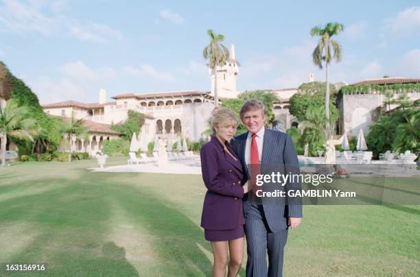 Rendezvous With Donald Trump And Her Companion Marla Maples In The Luxurious Residence Of Mar-A-Lago. Palm Beach - 18 novembre 1993 - Portrait en...