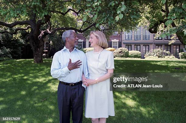 Rendezvous With Kofi Annan And His Wife Nane In Their Mansion In New York. Aux Etats-Unis, à New York, en mai 1998. Rendez-vous avec le secrétaire...