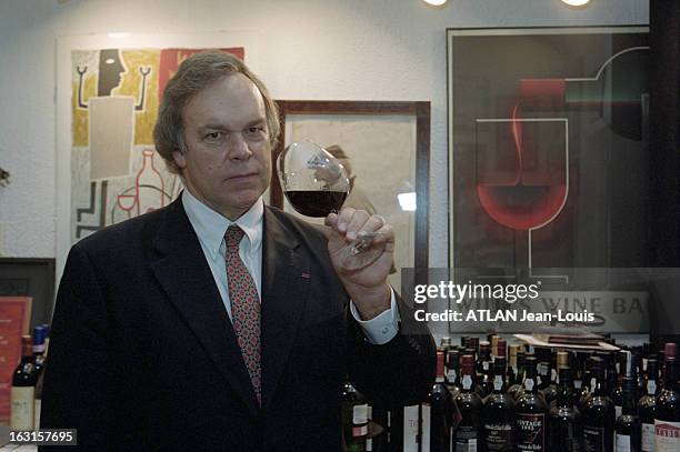 Wine Critic Robert Parker At Home With Family In Maryland. Aux Etats-Unis, en septembre 2001, Rendez-vous avec Robert PARKER, oenologue, critique de...