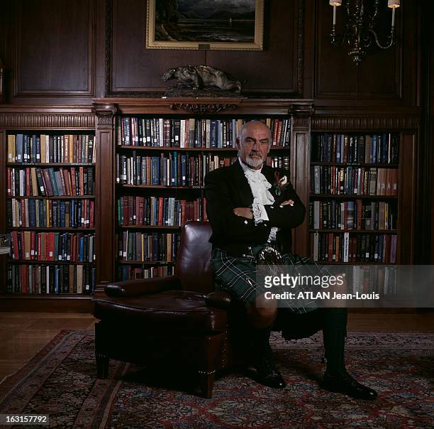 Actor Sean Connery is photographed for Paris Match in Washington DC on April 4, 2001.