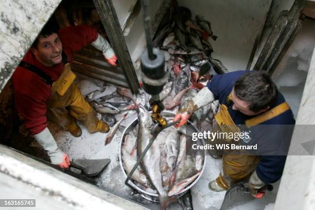 With The Fishermen Of Guilvinec. Après la tragédie du chalutier 'La P'tite Julie' où six marins pêcheurs ont trouvé la mort, deux reporters de Match...