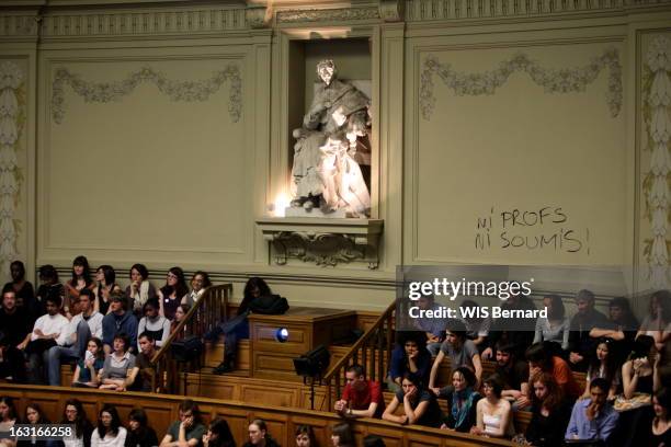 La Sorbonne Replays May 68. Mouvement de grève des universités contre le projet de réforme sur les enseignants chercheurs suivi par les étudiants et...