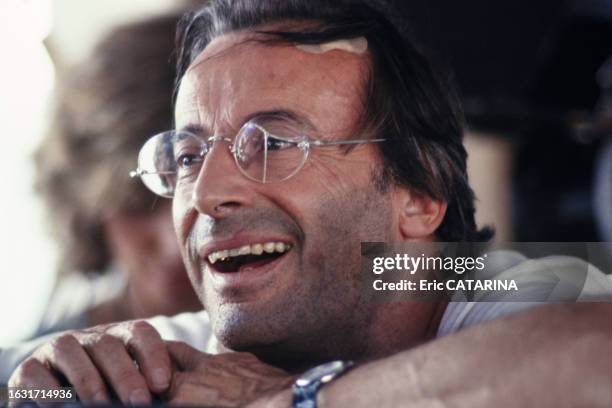 Alex Métayer sur le tournage du film 'Le bonheur se porte large', en octobre 1987.