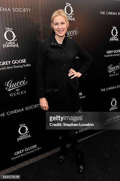 Actress Kelly Rutherford attends the Gucci and The Cinema Society screening of "Oz the Great and Powerful" at the DGA Theater on March 5, 2013 in New...