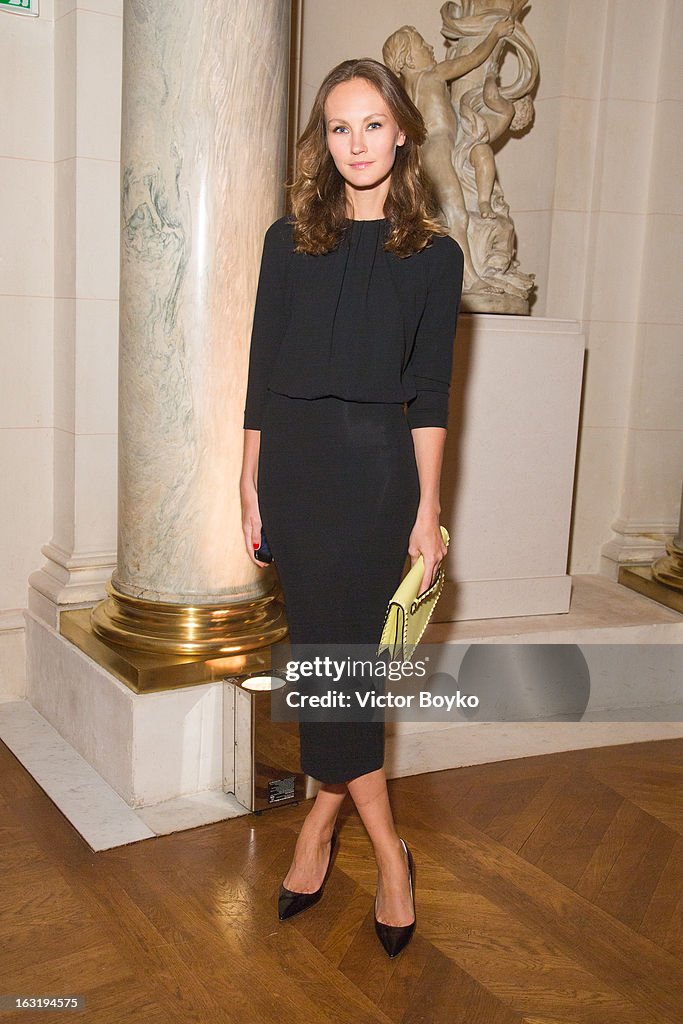'CR Fashion Book Issue 2' - Carine Roitfeld Cocktail Arrivals - PFW F/W 2013