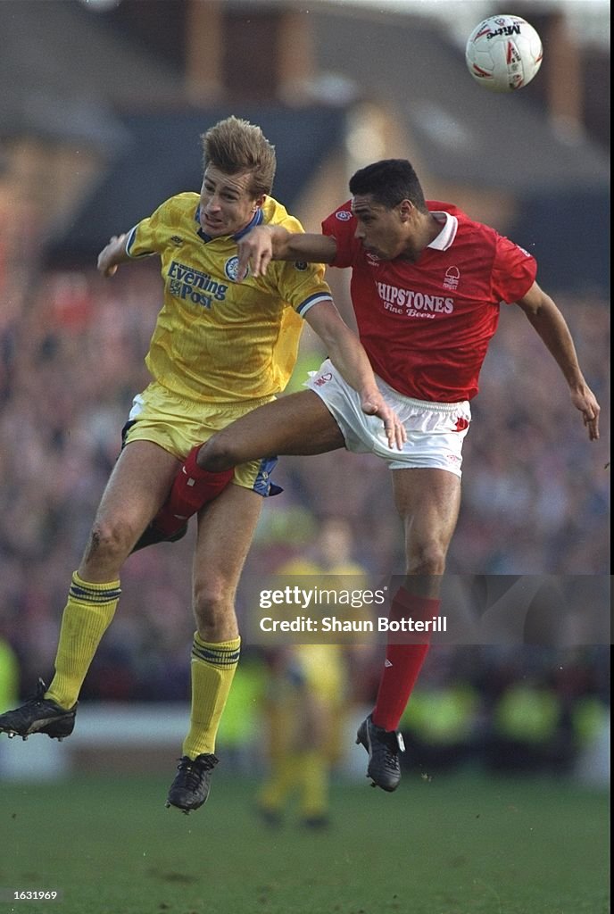 Lee Chapman of Leeds United and Des Walker of Nottingham Forest