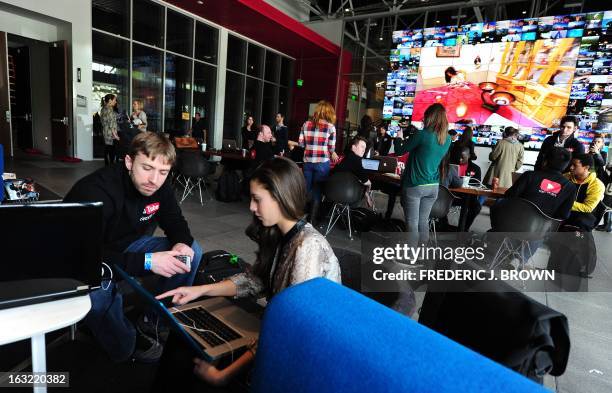 US-INTERNET-MOVIES-EDUCATION, News Photo