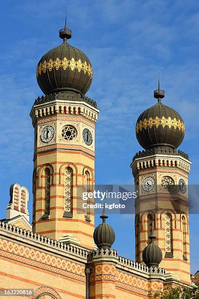 hungary, budapest - synagogue exterior stock pictures, royalty-free photos & images