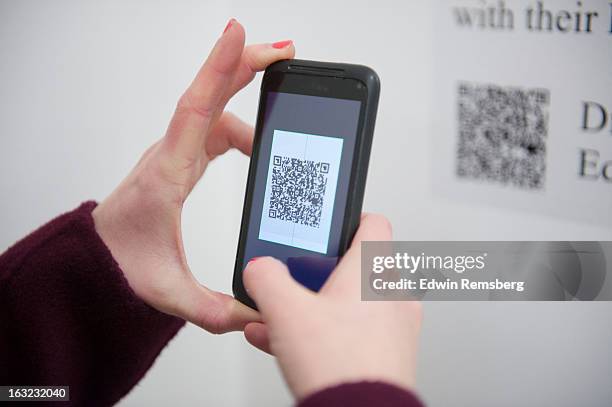 Snap Scan Photos and Premium High Res Pictures - Getty Images