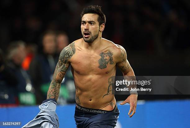 Ezequiel Lavezzi of PSG celebrates his goal during the Champions League match between Paris Saint Germain FC and Valencia CF at the Parc des Princes...