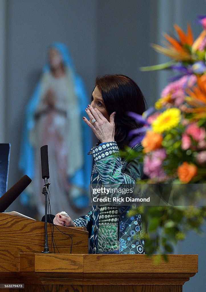 Mindy McCready Memorial Service - Inside