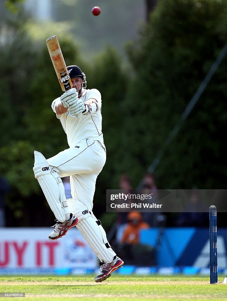 New Zealand v England - 1st Test: Day 2