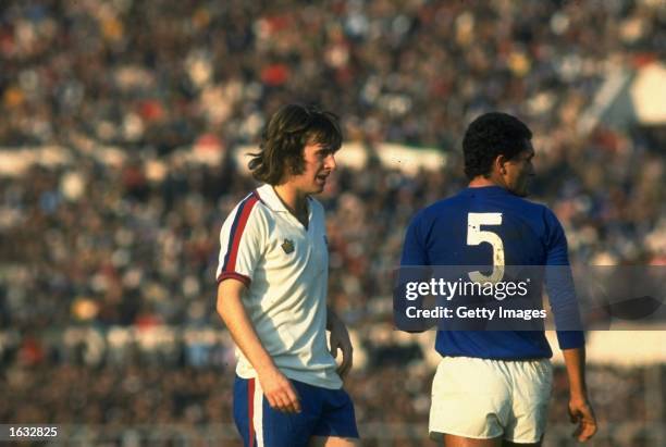 Stan Bowles of England and Claudio Gentile of Italy move into position during a match in Italy. \ Mandatory Credit: Allsport UK /Allsport