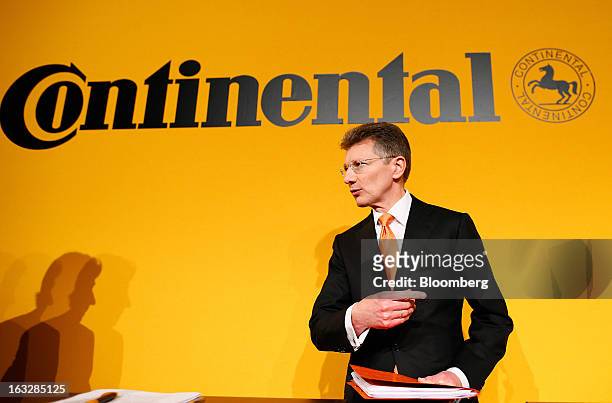 Elmar Degenhart, chief executive officer of Continental AG, arrives for a news conference to announce earnings in Frankfurt, Germany, on Thursday,...