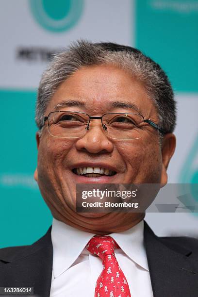 Anuar Ahmad, executive vice president of gas and power at Petroliam Nasional Bhd. , reacts during a news conference in Kuala Lumpur, Malaysia, on...