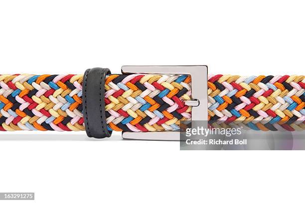 a buckle of a belt on a white background - ceinture par dessus photos et images de collection