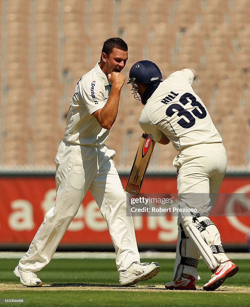 Sheffield Shield - Bushrangers v Blues: Day 2
