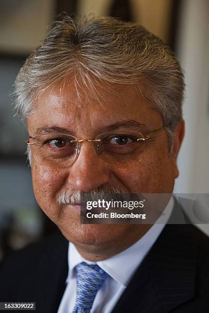 Naved Rind 35 Naved A Khan Stock Photos, High-Res Pictures, and Images - Getty Images