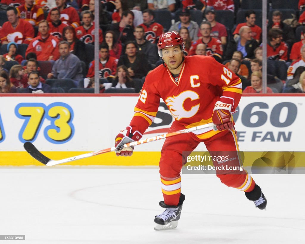 Phoenix Coyotes v Calgary Flames