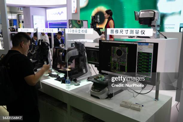 Keyence Japan 76 Keyence Stock Photos, High-Res Pictures, and Images - Getty Images