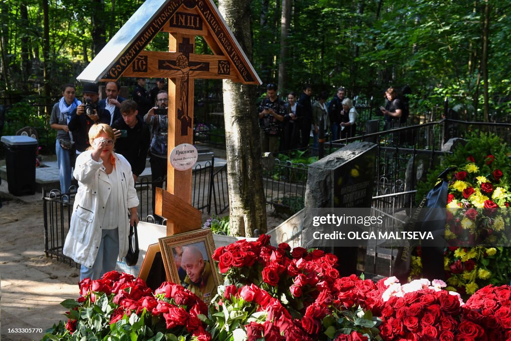 TOPSHOT-RUSSIA-UKRAINE-CONFLICT-PRIGOZHIN-GRAVE