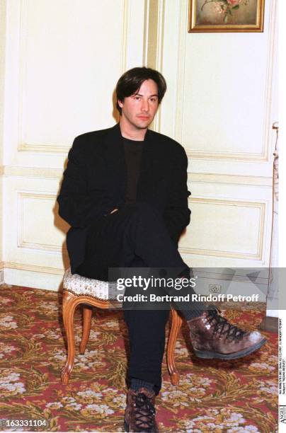 Keanu Reeves at thePromotion Of L'Associe Du Diable At The Plaza Athenee In Paris.