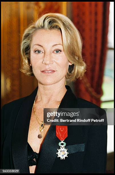 The singer Sheila at The Ceremony Of Bestowing The Honour Of Chevalier De La Legion D' Honneur At The L' Elysee In Paris 1998.