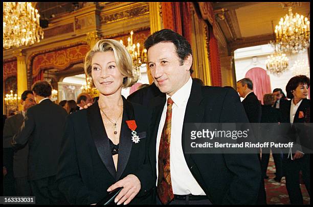 The singer Sheila at The Ceremony Of Bestowing The Honour Of Chevalier De La Legion D' Honneur At The L' Elysee In Paris 1998.