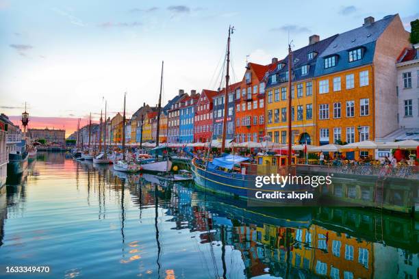 nyhavn copenhagen, denmark - nyhavn stock pictures, royalty-free photos & images