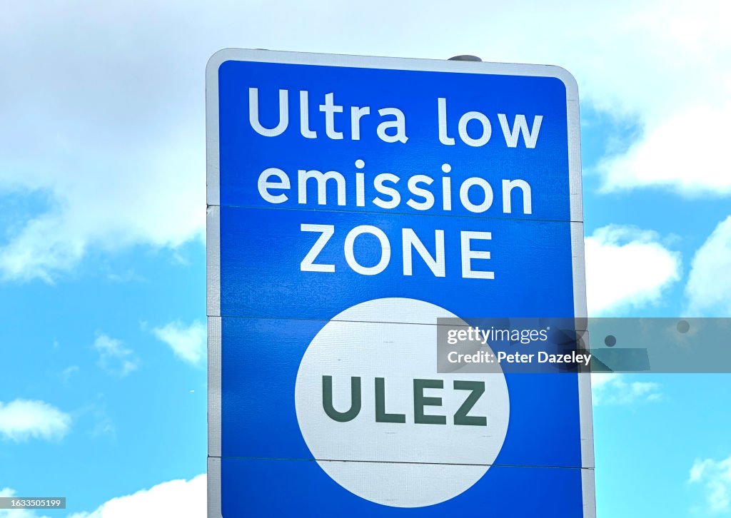 ULEZ Signage on Bounday Zone