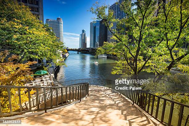 stairs to the chicago riverwalk - waterfront stock pictures, royalty-free photos & images