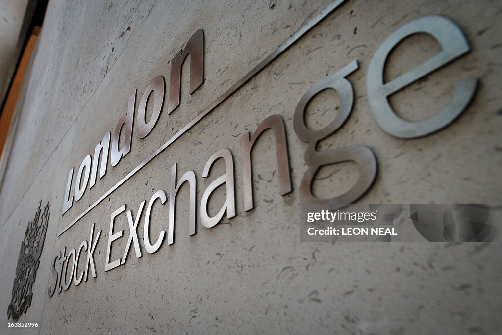BRITAIN-ECONOMY-FINANCE-STOCKS